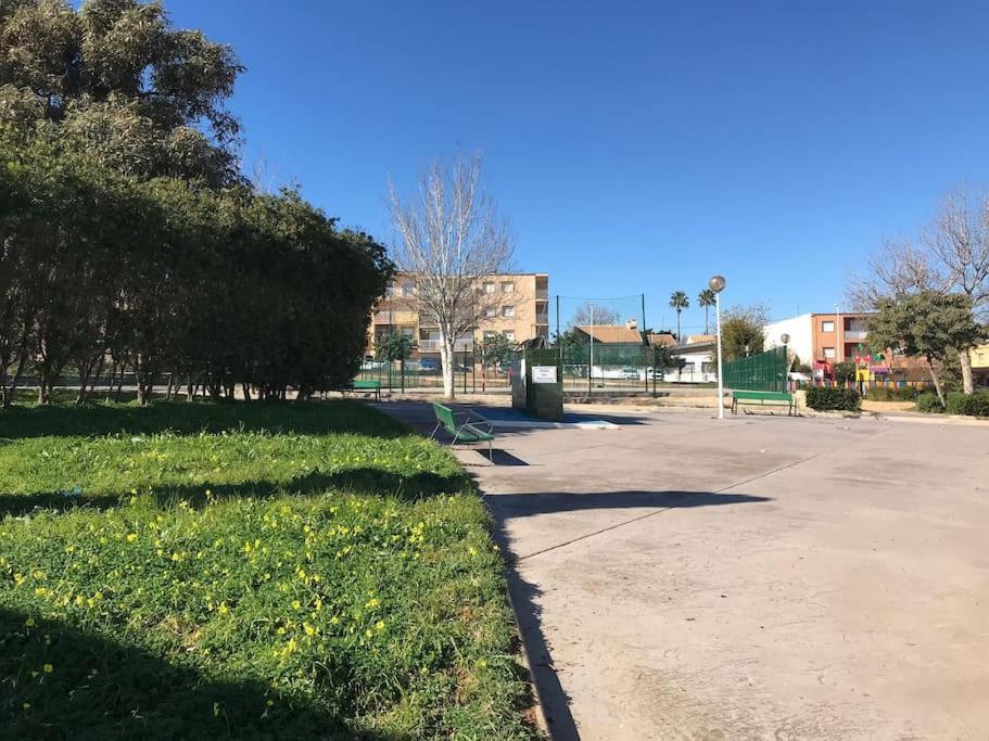 Apartamento En Los Nietos Con Piscina Comunitaria. エクステリア 写真
