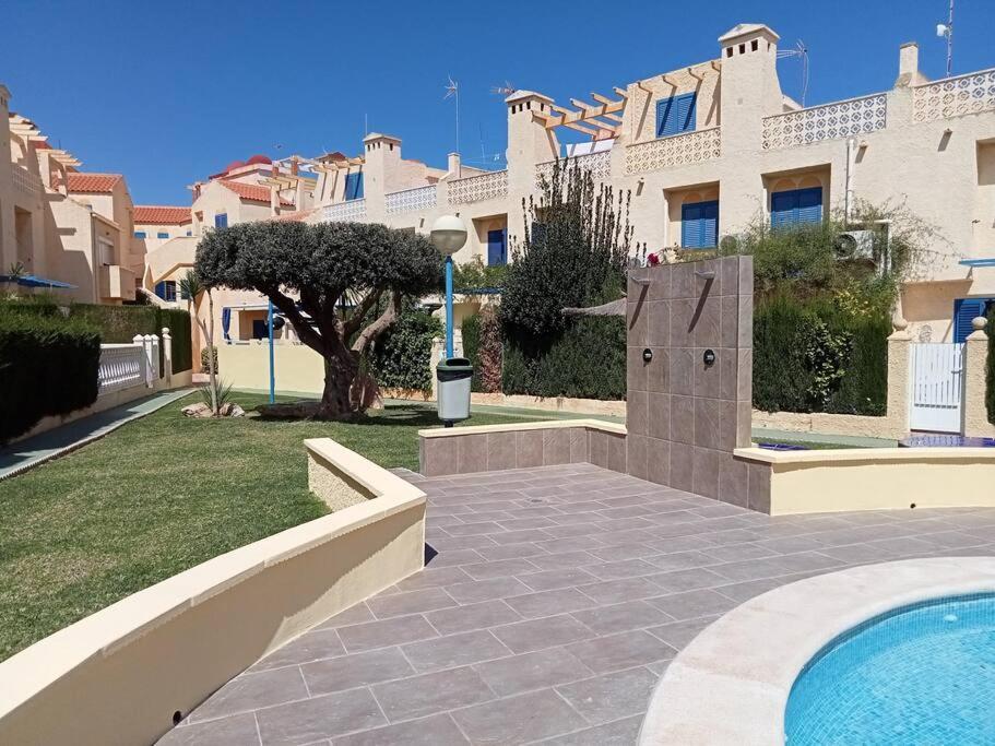 Apartamento En Los Nietos Con Piscina Comunitaria. エクステリア 写真